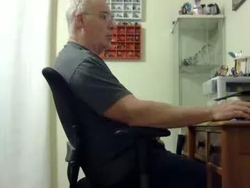 Chris2002b from Chaturbate