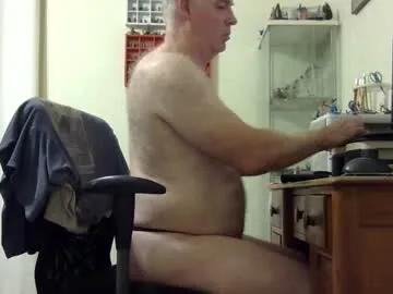 Chris2002b from Chaturbate