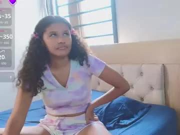 cinnamononfire_ from Chaturbate