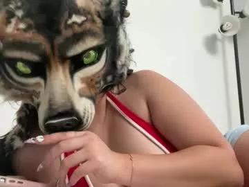 cinnanicos from Chaturbate
