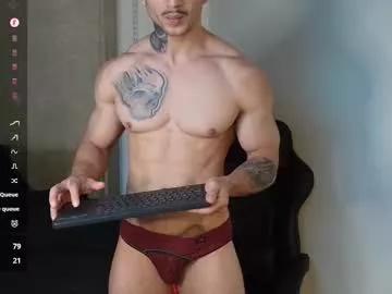 colombianmuscle8 from Chaturbate