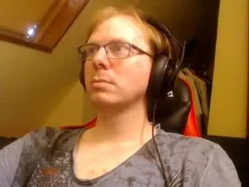 Commanderchip from Chaturbate