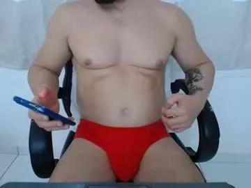 Corolaxxl from Chaturbate