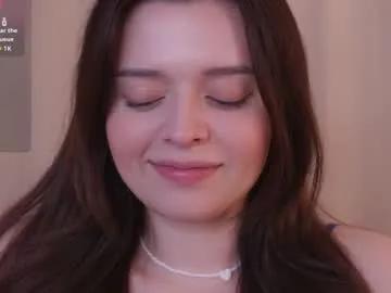 Cuddlebyyou from Chaturbate