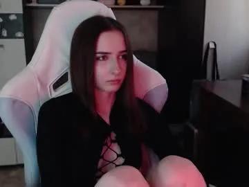 Cutti_crystal from Chaturbate