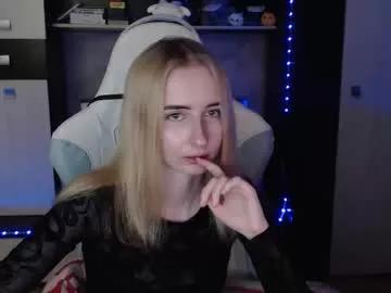 Cutti_crystal from Chaturbate