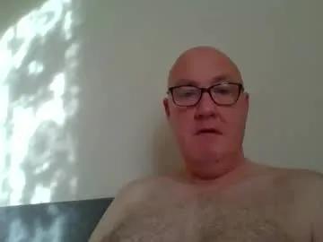 Daddyhere4uall6 from Chaturbate
