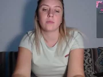 Dalyana22 from Chaturbate
