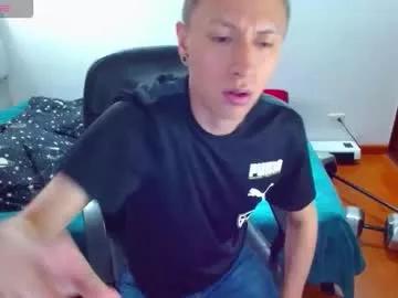 Dandythomas from Chaturbate