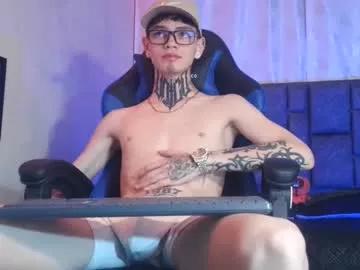 dann_brown from Chaturbate