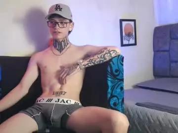 dann_brown from Chaturbate