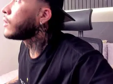 darkgoldengaze from Chaturbate is Freechat