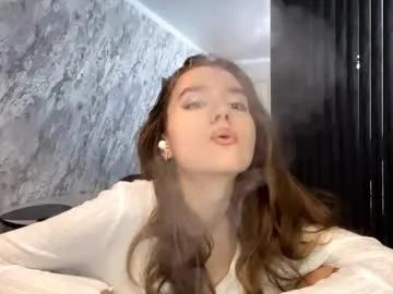 Deeannballmann from Chaturbate