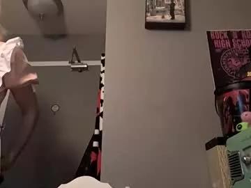deedeequeen420 from Chaturbate
