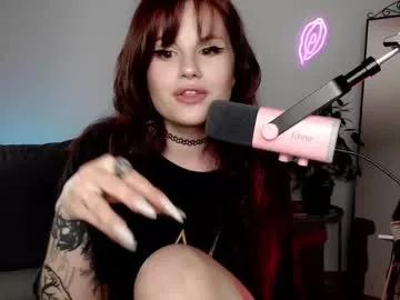 dellacrush_ from Chaturbate