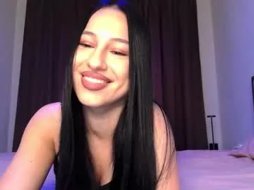 Delly_love from Chaturbate