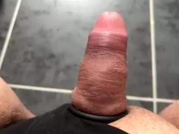 Dennis19990 from Chaturbate