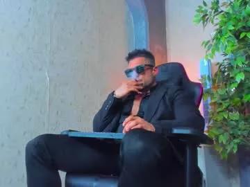 dennis_cox_ from Chaturbate