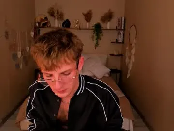 dennis_rodriguez on Chaturbate 