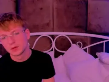 dennis_rodriguez on Chaturbate 