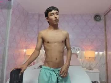 dereck_kent_ from Chaturbate