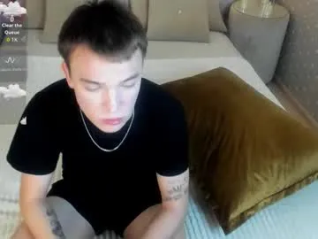 derek_banville on Chaturbate 