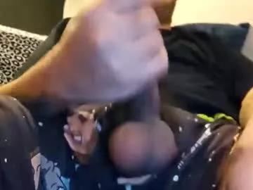 deserstgigalolatino from Chaturbate
