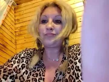 divineblond from Chaturbate