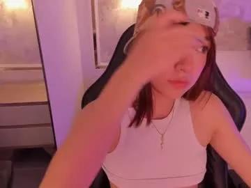 Doll_eyeess_ from Chaturbate