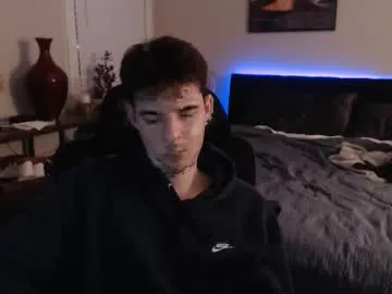 ealexk on Chaturbate 