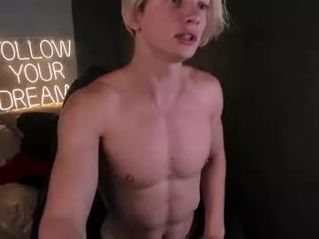 eevee52 from Chaturbate