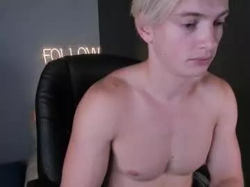 eevee52 from Chaturbate
