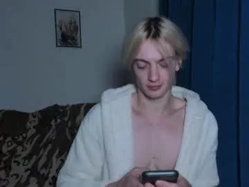eevee52 from Chaturbate
