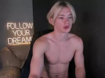 eevee52 from Chaturbate