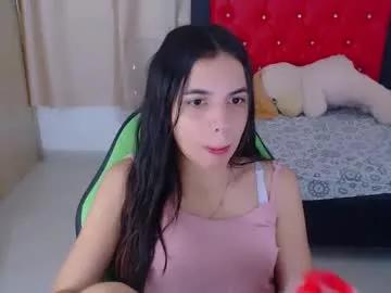 elenna_hotx from Chaturbate