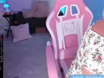 ella_foxx from Chaturbate