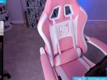ella_foxx from Chaturbate