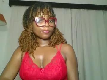 ella_laurel from Chaturbate
