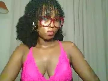 ella_laurel from Chaturbate