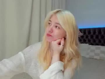 ella_mayers from Chaturbate