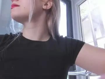 Ella_vee from Chaturbate