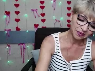 ellabonito from Chaturbate