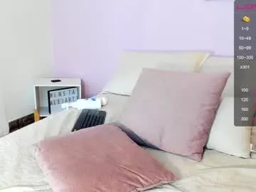 ellakravitz_ on Chaturbate 