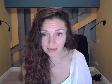 ellalongs from Chaturbate