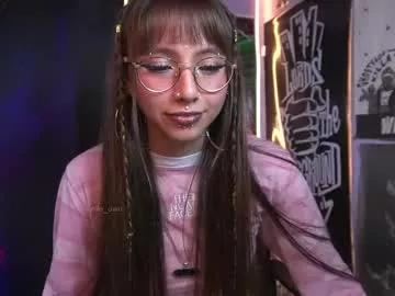 elle_uwu from Chaturbate