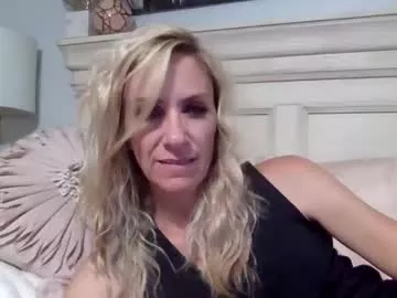 Ellenv from Chaturbate