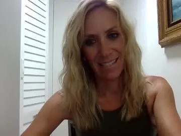 Ellenv from Chaturbate