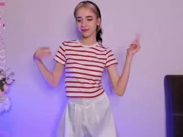 Cling to live show with elleweaver from Chaturbate 