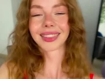 elli_harmon from Chaturbate