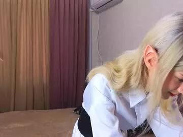ellie_elfie from Chaturbate